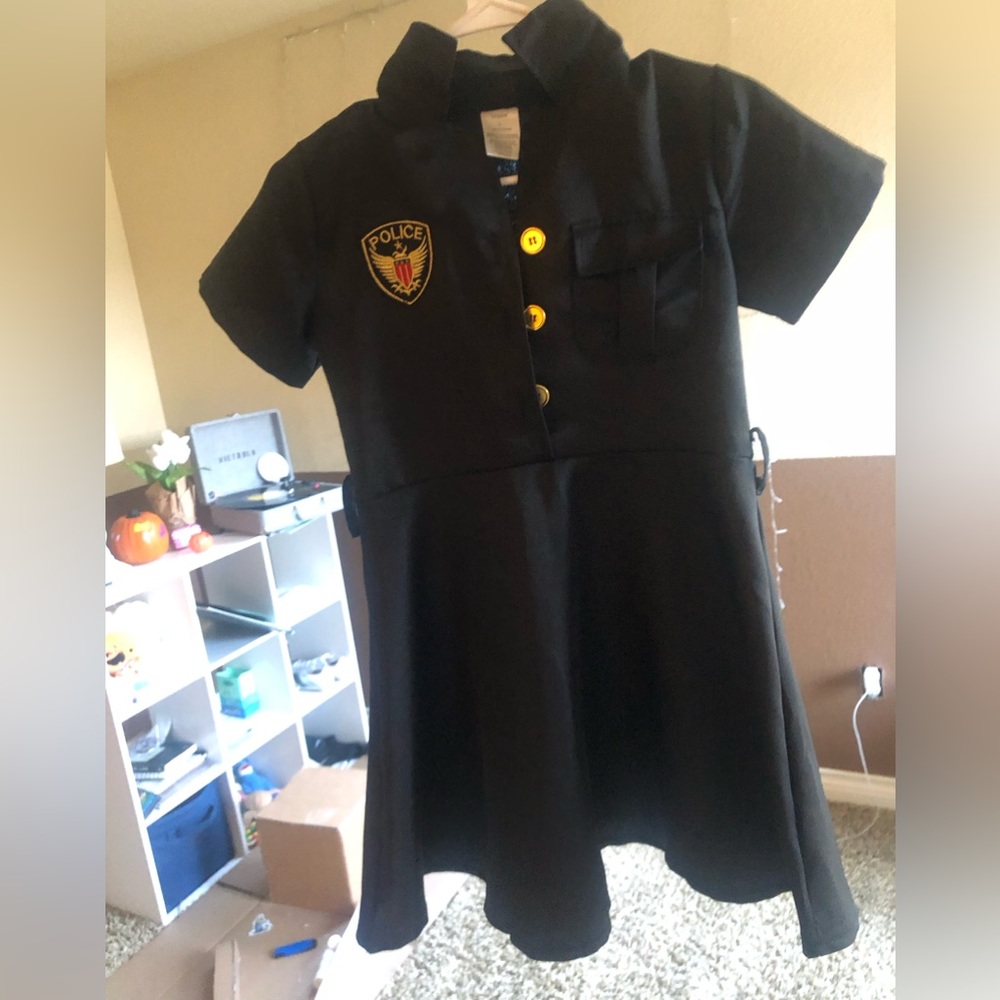 Police halloween dress coustume, worn once